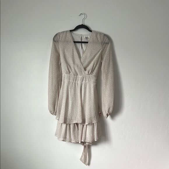 Japna Long Sleeve Tiered Ruffle Mini Dress Light Taupe White Print Medium‎ - Picture 1 of 3